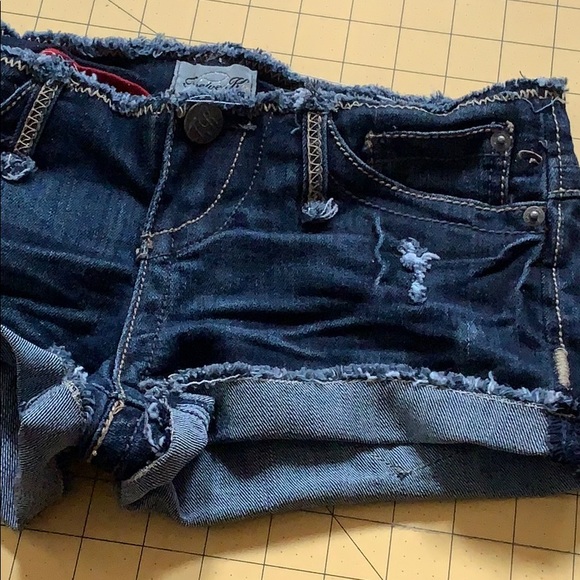 Twelve K jean shorts size 3 - Picture 3 of 6